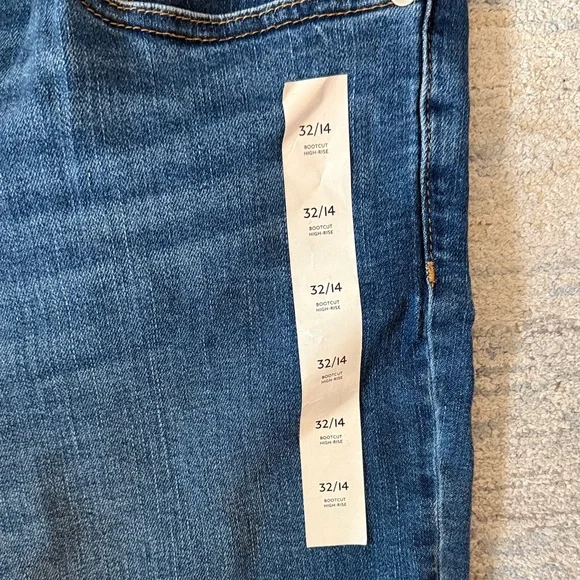 Banana Republic High Rise Bootcut Cropped Jeans - Picture 3 of 8